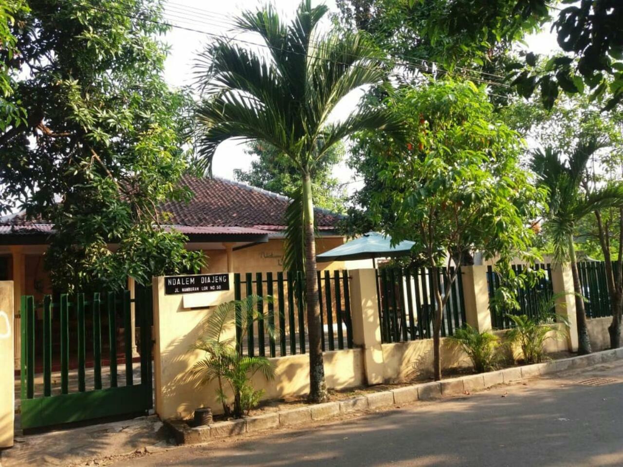 Apartamento Ndalem Diajeng Yogyakarta Exterior foto